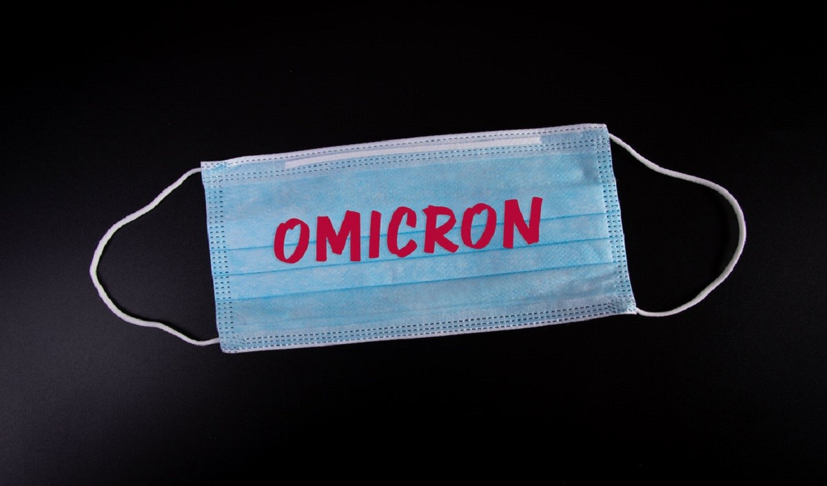 जुखाम, रात में पसीना और छींक आ रही है?  सावधान हो जाए, यह हो सकते है ओमिक्रॉन के लक्षण